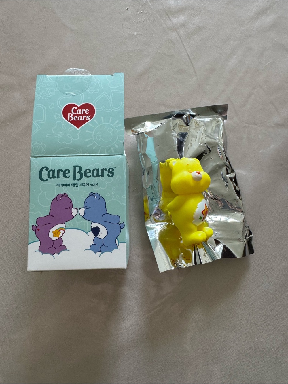 Care Bears blind box superstar bear figurine! Cute!